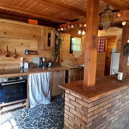 Chalet Petit Authentique *